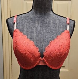 Victoria’s Secret Coral Lace Bra 34DD